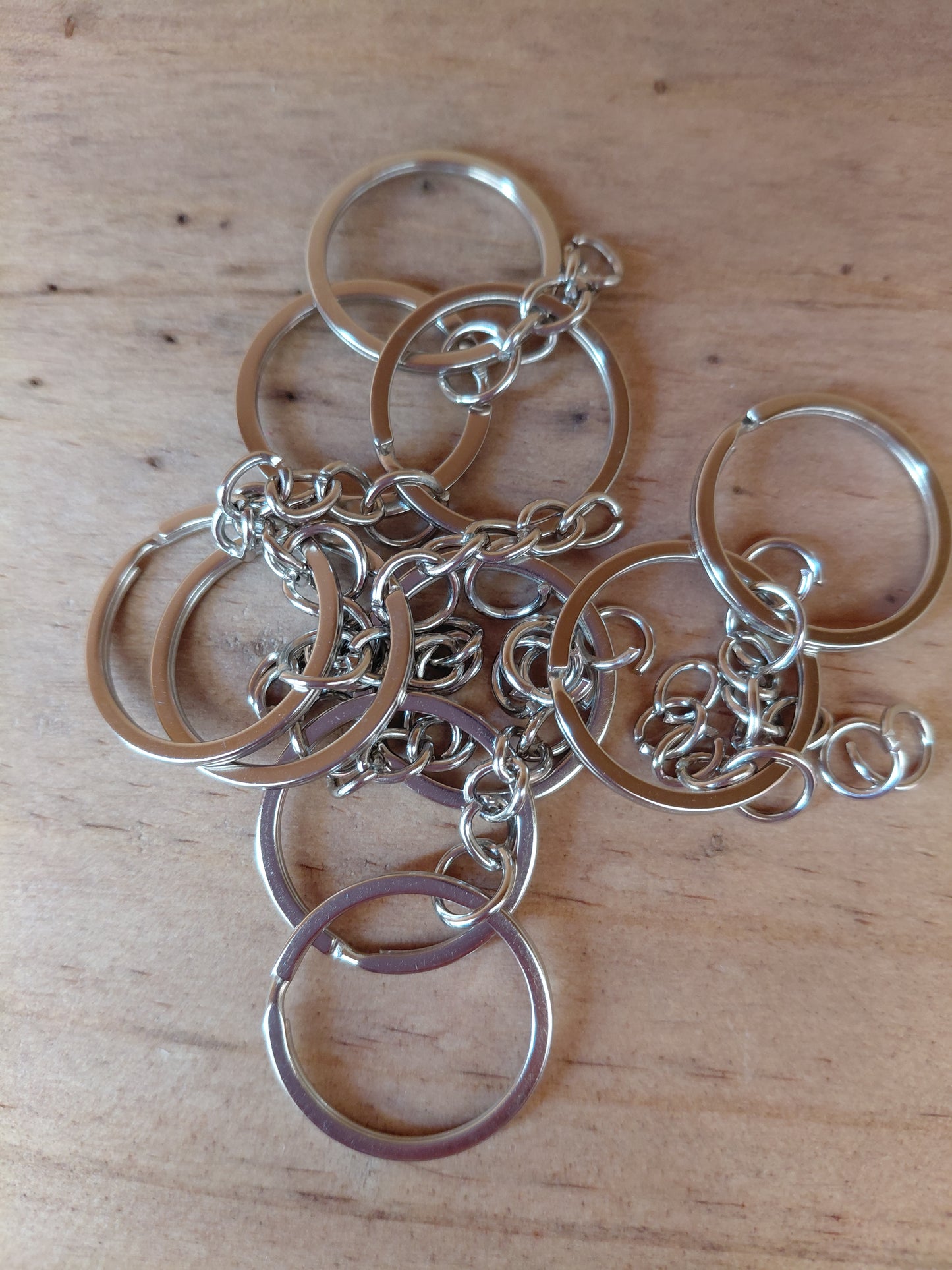 10 keychain rings of 2.5 cm with chain
