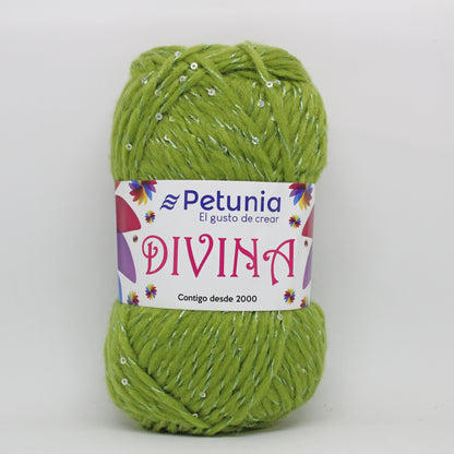 Divina - Petunia