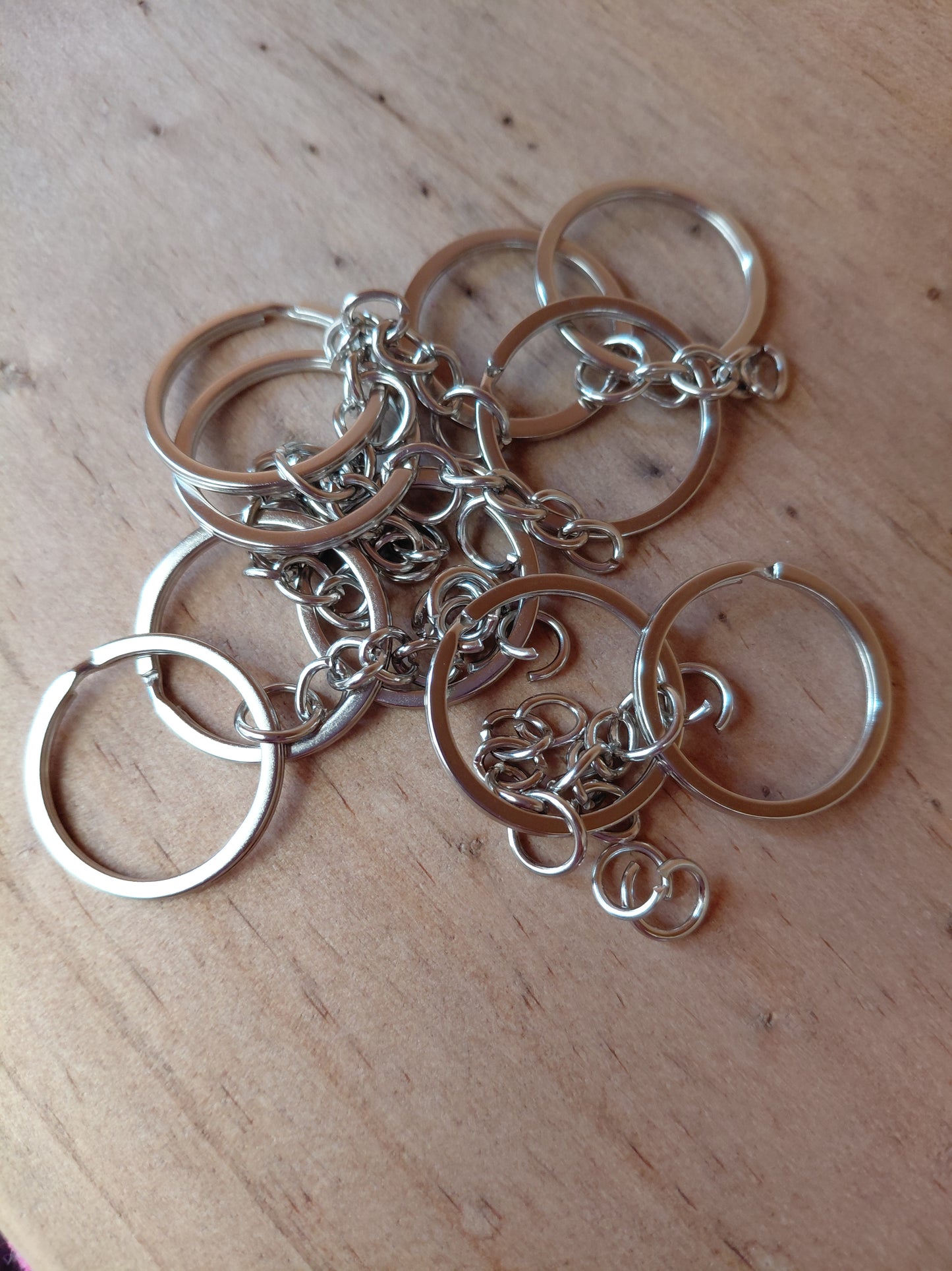10 keychain rings of 2.5 cm with chain